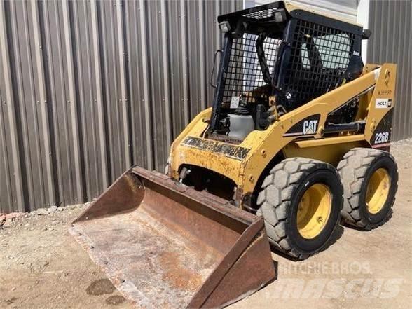 CAT 226B Chargeuse compacte