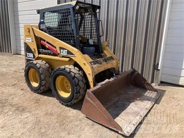 CAT 226B Chargeuse compacte