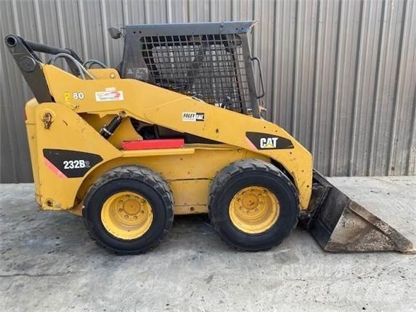 CAT 232B2 Chargeuse compacte