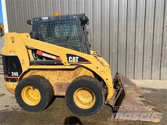CAT 246 Chargeuse compacte