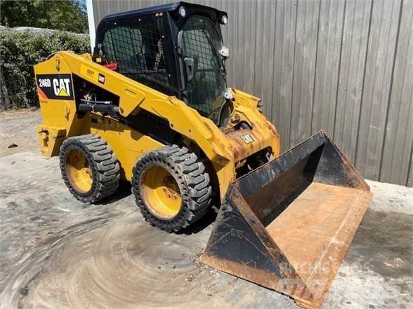 CAT 246D Chargeuse compacte