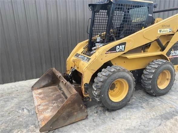 CAT 252B Chargeuse compacte