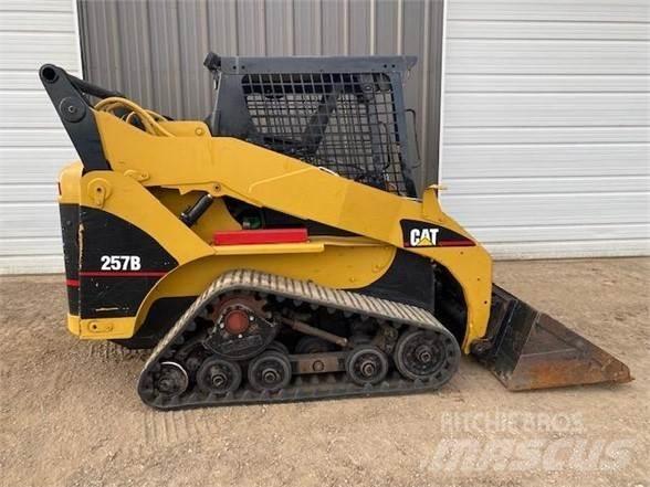 CAT 257B Chargeuse compacte