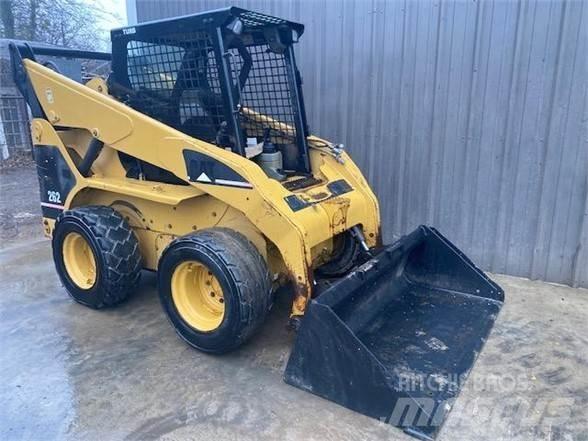 CAT 262 Chargeuse compacte