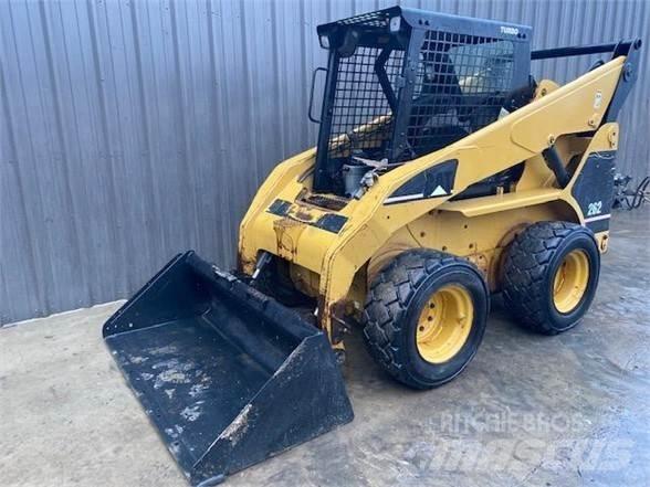 CAT 262 Chargeuse compacte
