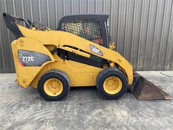 CAT 272C Chargeuse compacte