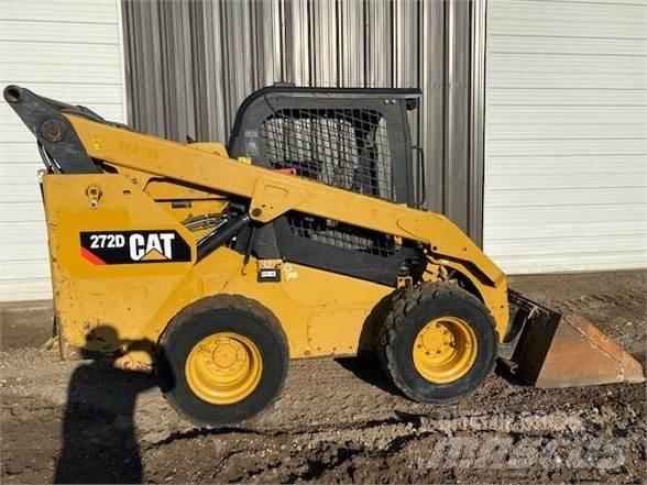 CAT 272D Chargeuse compacte
