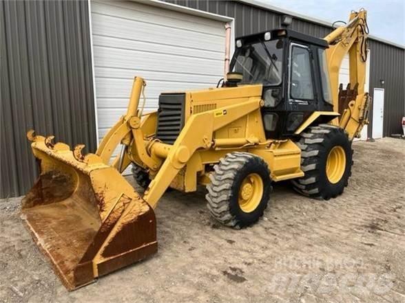 CAT 446B Tractopelle