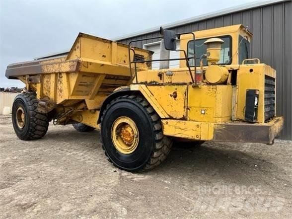 CAT D25C Tombereau articulé