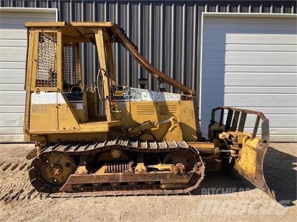 CAT D3C Bouteurs sur chenilles