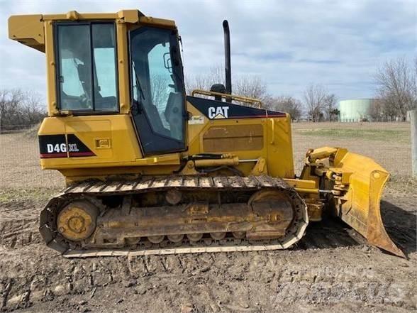 CAT D4G XL Bouteurs sur chenilles