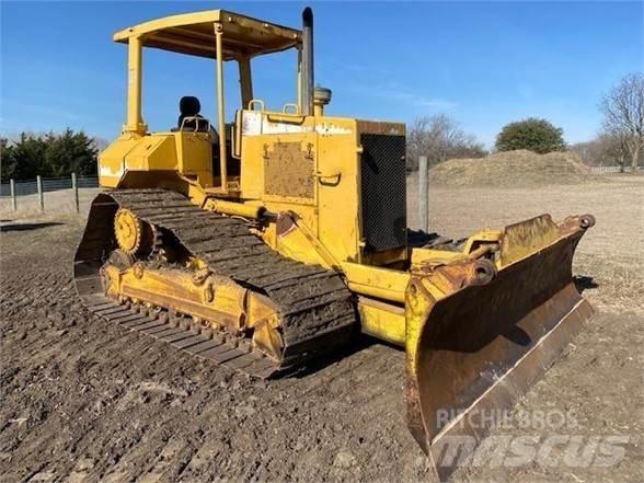CAT D5M LGP Bouteurs sur chenilles