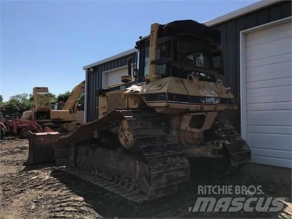 CAT D6M LGP Bouteurs sur chenilles