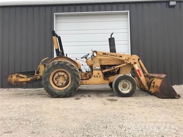 Ford 445A Chargeuse sur pneus