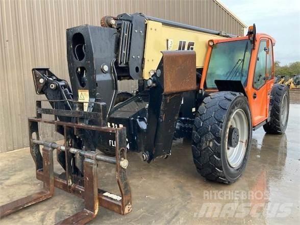 JLG 1055 Chariot télescopique