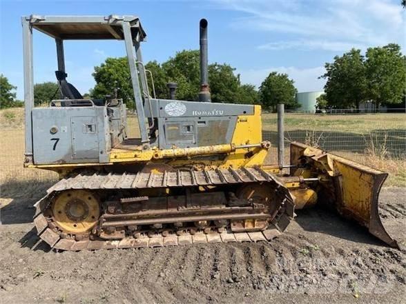 Komatsu D32P-1 Bouteurs sur chenilles