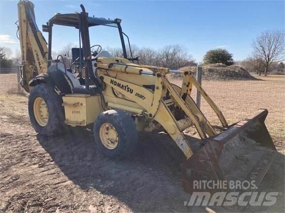 Komatsu WB140 Tractopelle