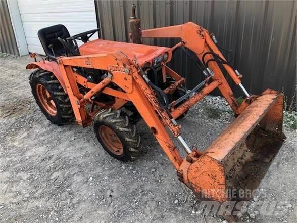 Kubota B7100 Tracteur