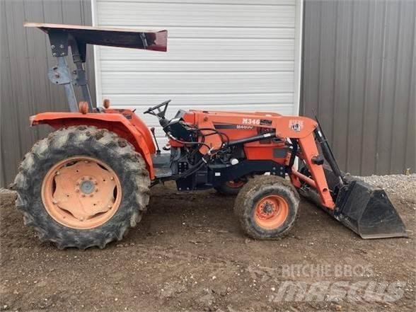 Kubota M4800 Tracteur