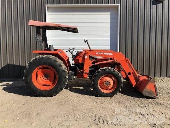 Kubota M6800 Tracteur
