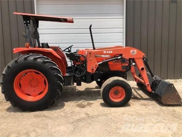 Kubota M9000 Tracteur