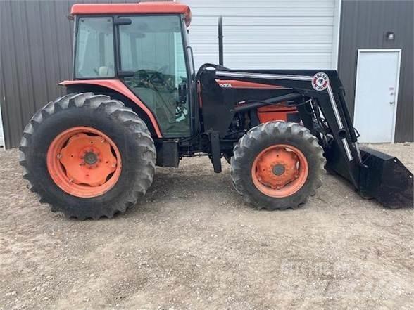 Kubota M9000 Tracteur