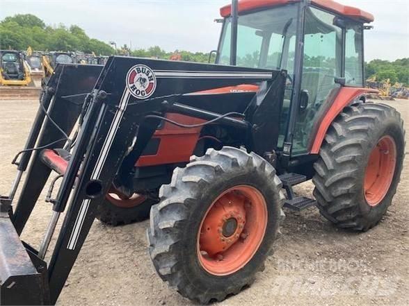 Kubota M9000 Tracteur