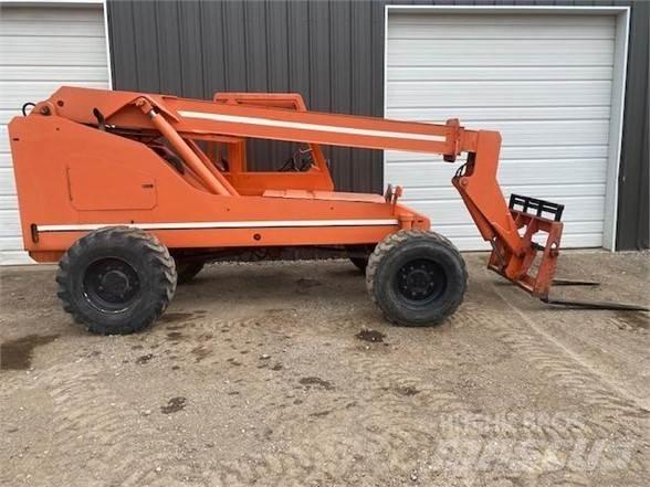 SkyTrak 5028 Chariot télescopique