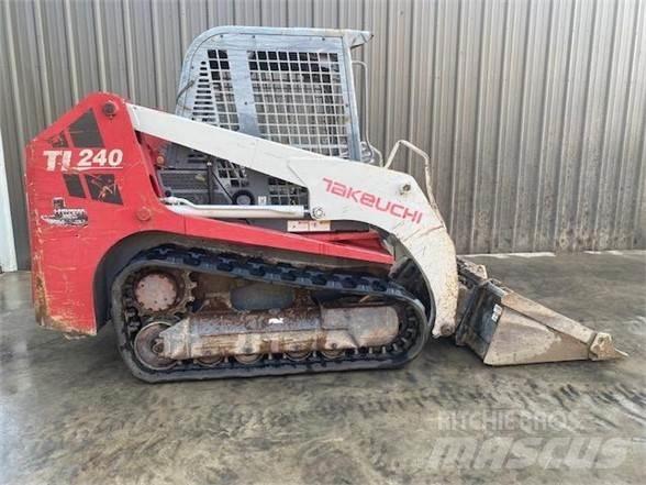 Takeuchi TL240 Chargeuse compacte