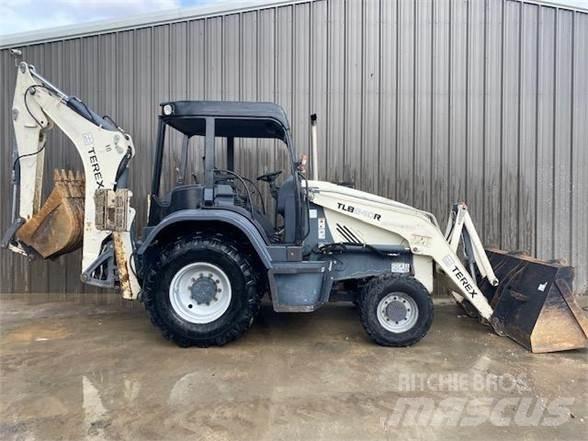 Terex TLB840R Tractopelle