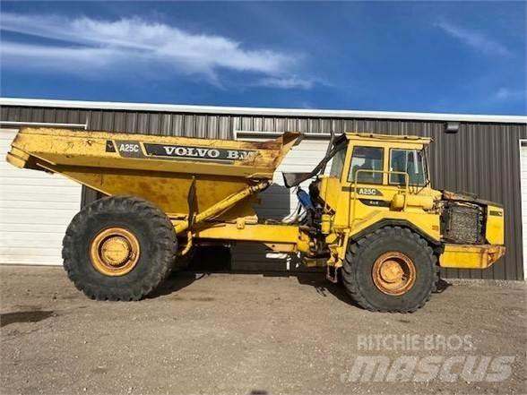 Volvo A25C Tombereau articulé