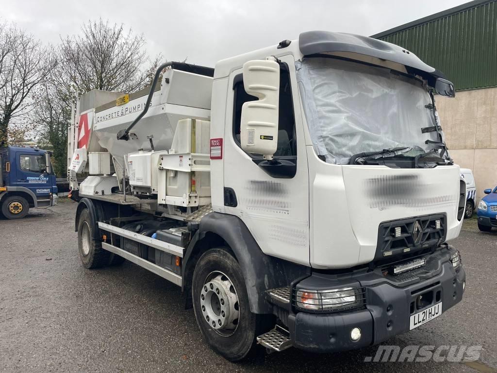 Renault D 18 Centrale à béton