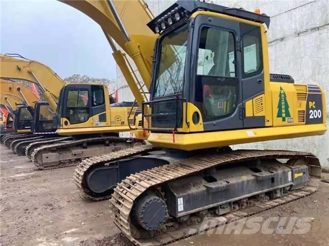 Komatsu PC 200 Pelle sur chenilles