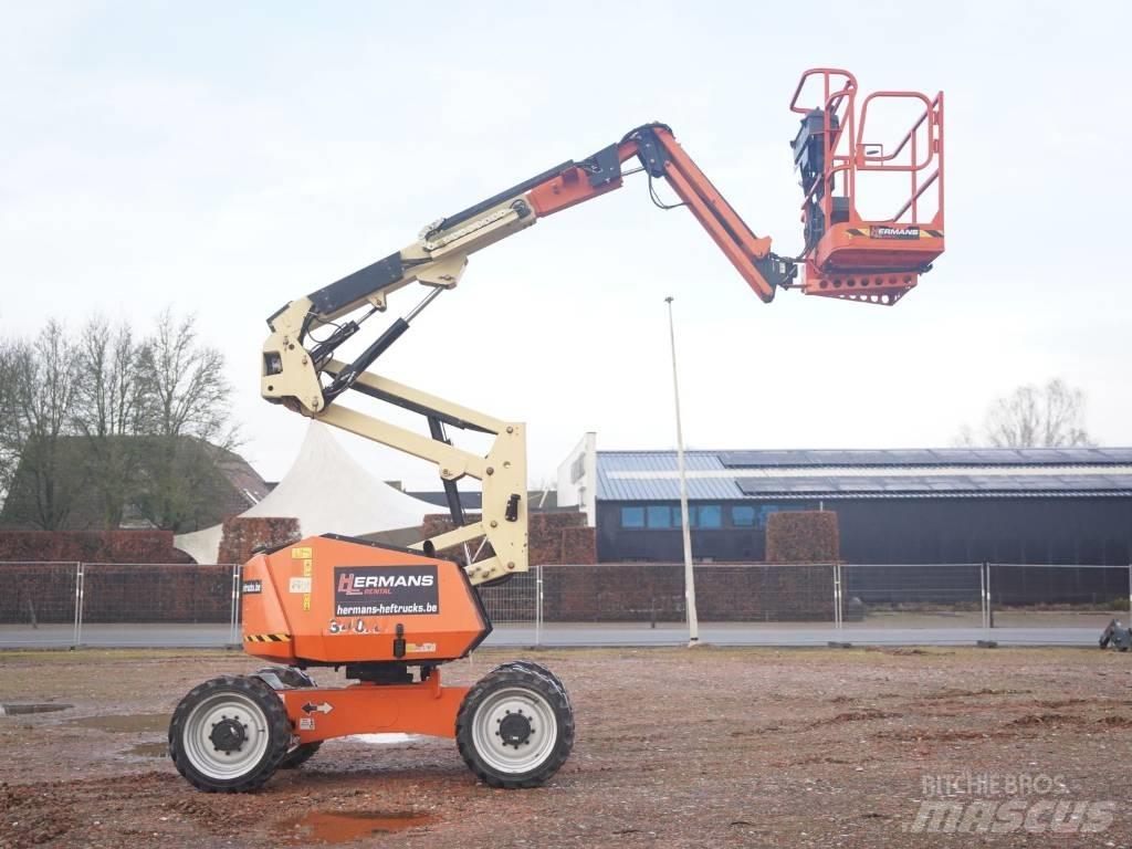 JLG 340 AJ Nacelles articulées