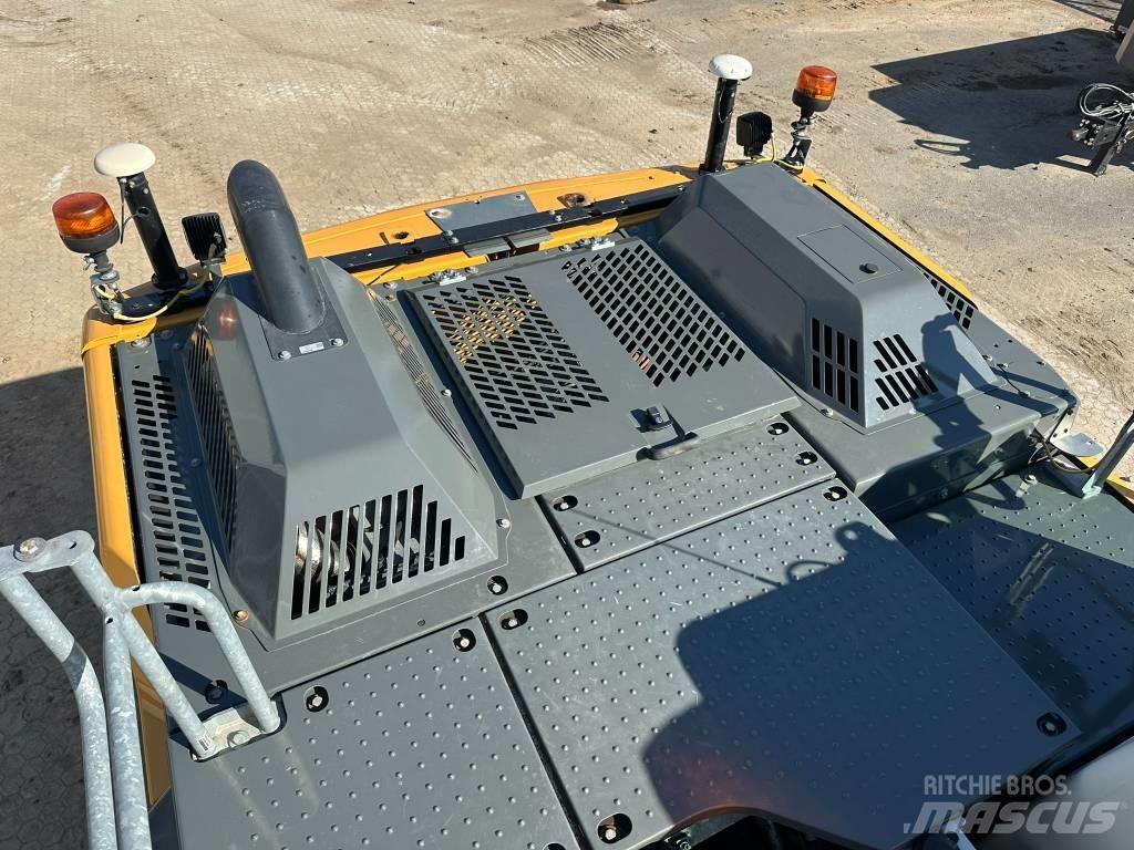 Liebherr R 922 G8 Pelle sur chenilles