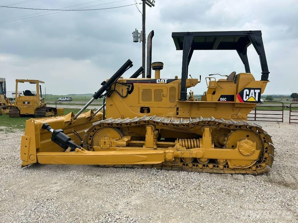 CAT D 6 C Bouteurs sur chenilles