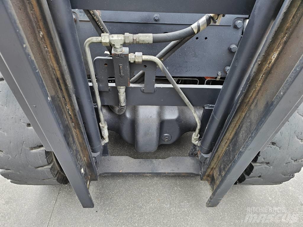 Doosan D 30 G Chariots diesel