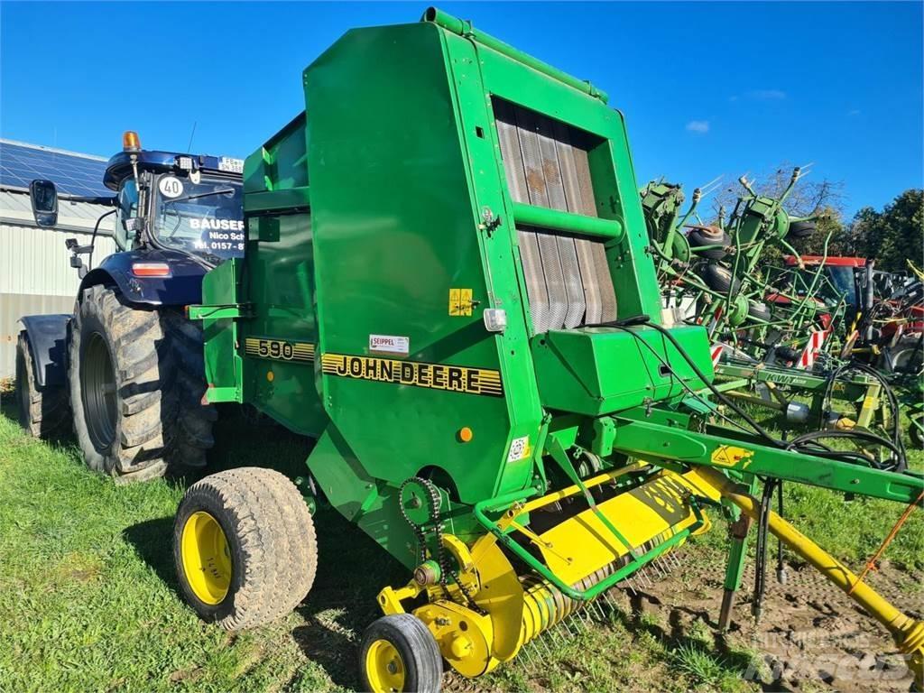 John Deere 590 Presse à balle ronde
