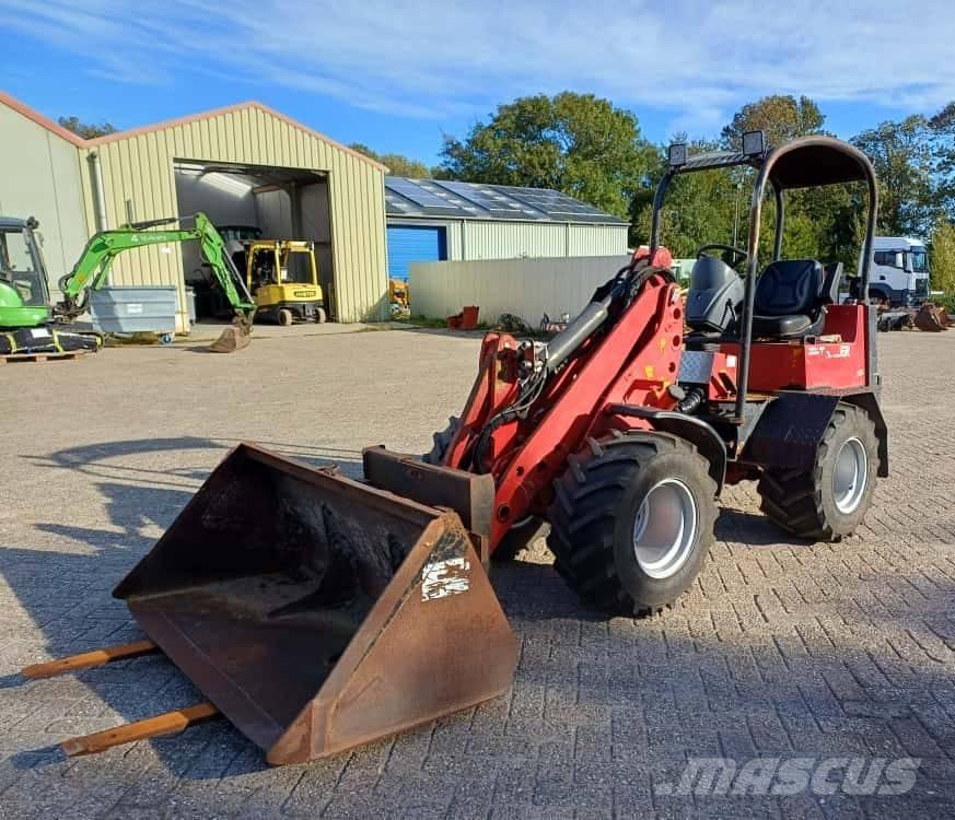 Thaler 2138/K Chargeuse sur pneus