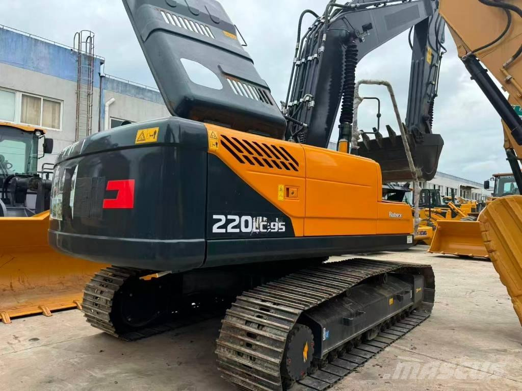 Hyundai R220LC-9S Pelle sur chenilles