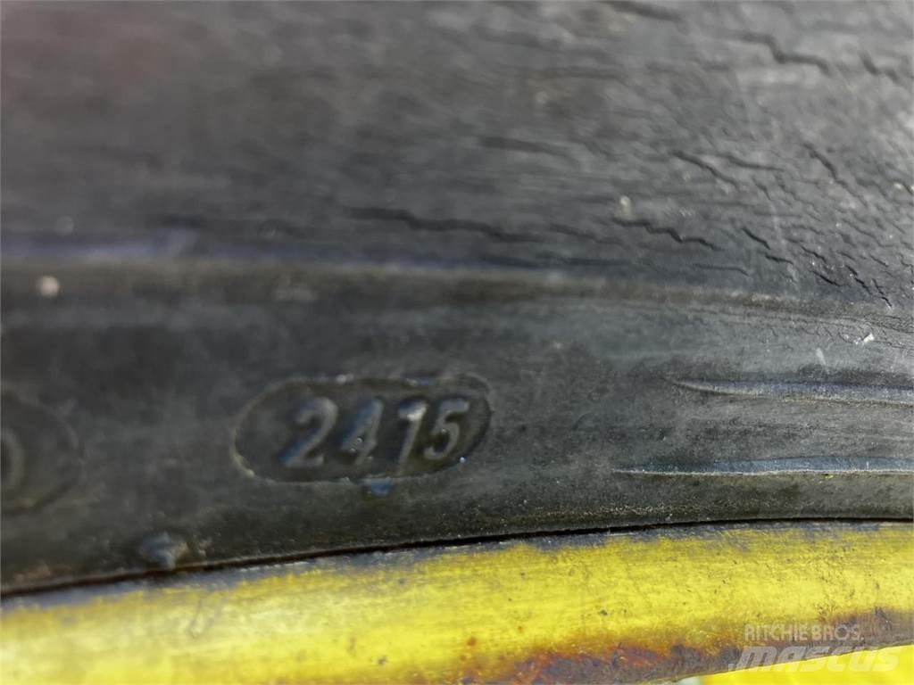 Petlas 520/85R46 Pneus, roues et jantes