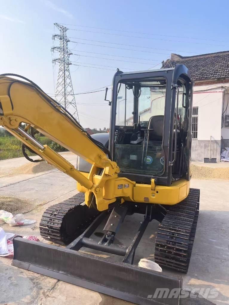 Komatsu PC 40 MR Mini pelle < 7t