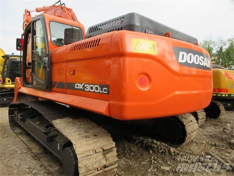 Doosan DX 300 LC Pelle sur chenilles