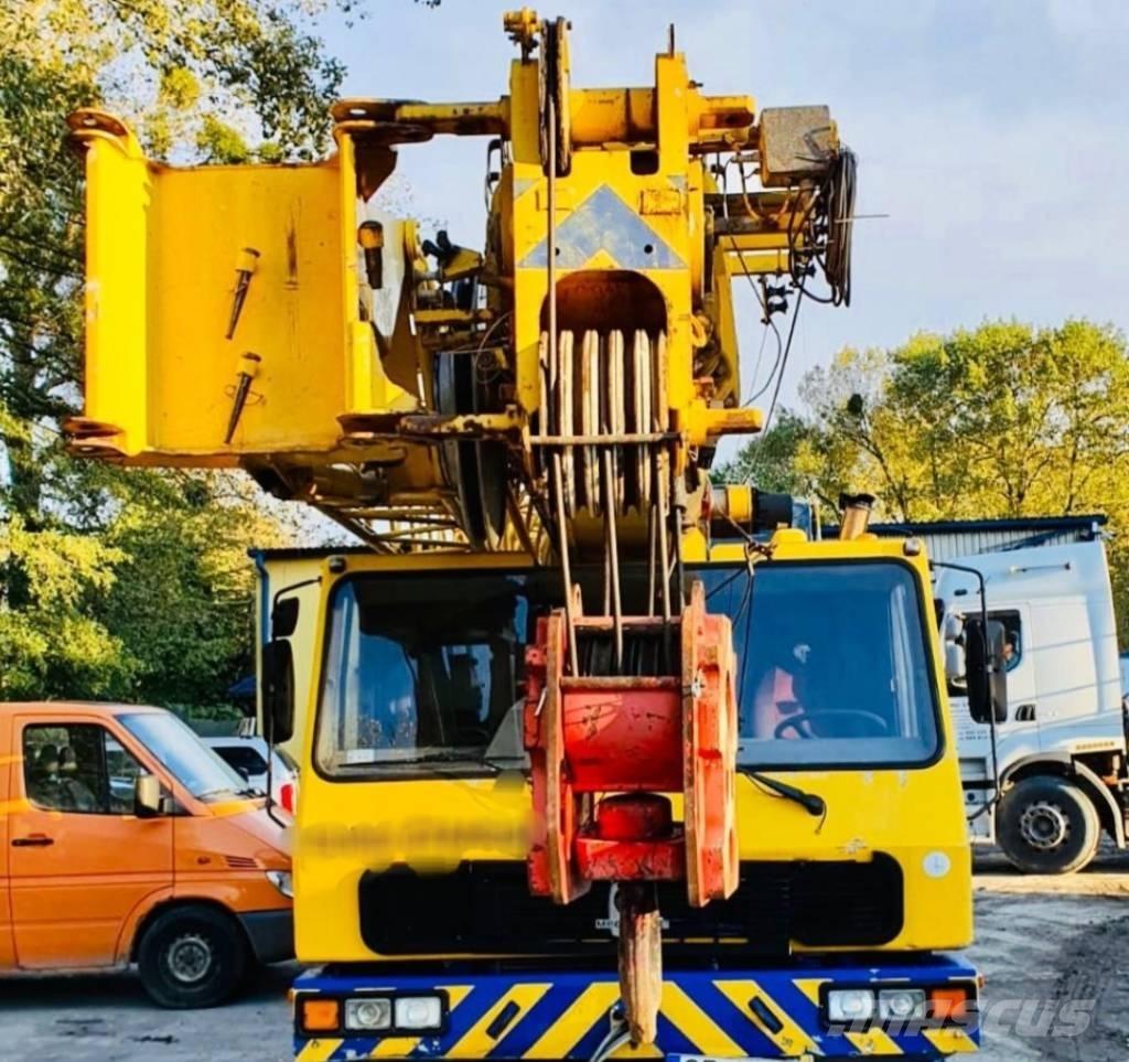 Grove GMK 3050 Grues tout terrain