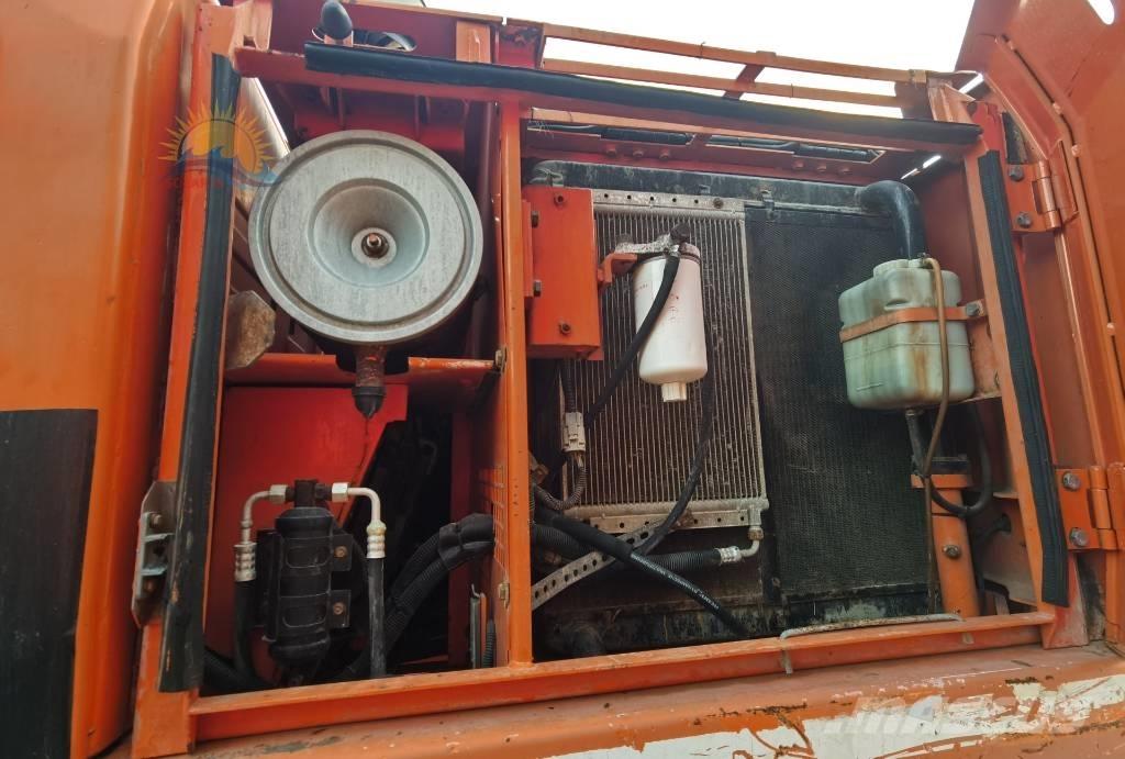 Doosan DH 150W-7 Pelle sur pneus
