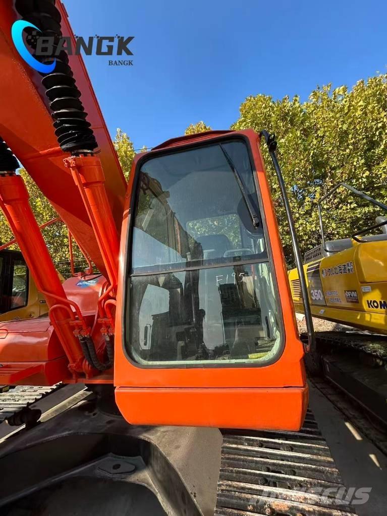 Doosan DX 225 Pelle sur chenilles