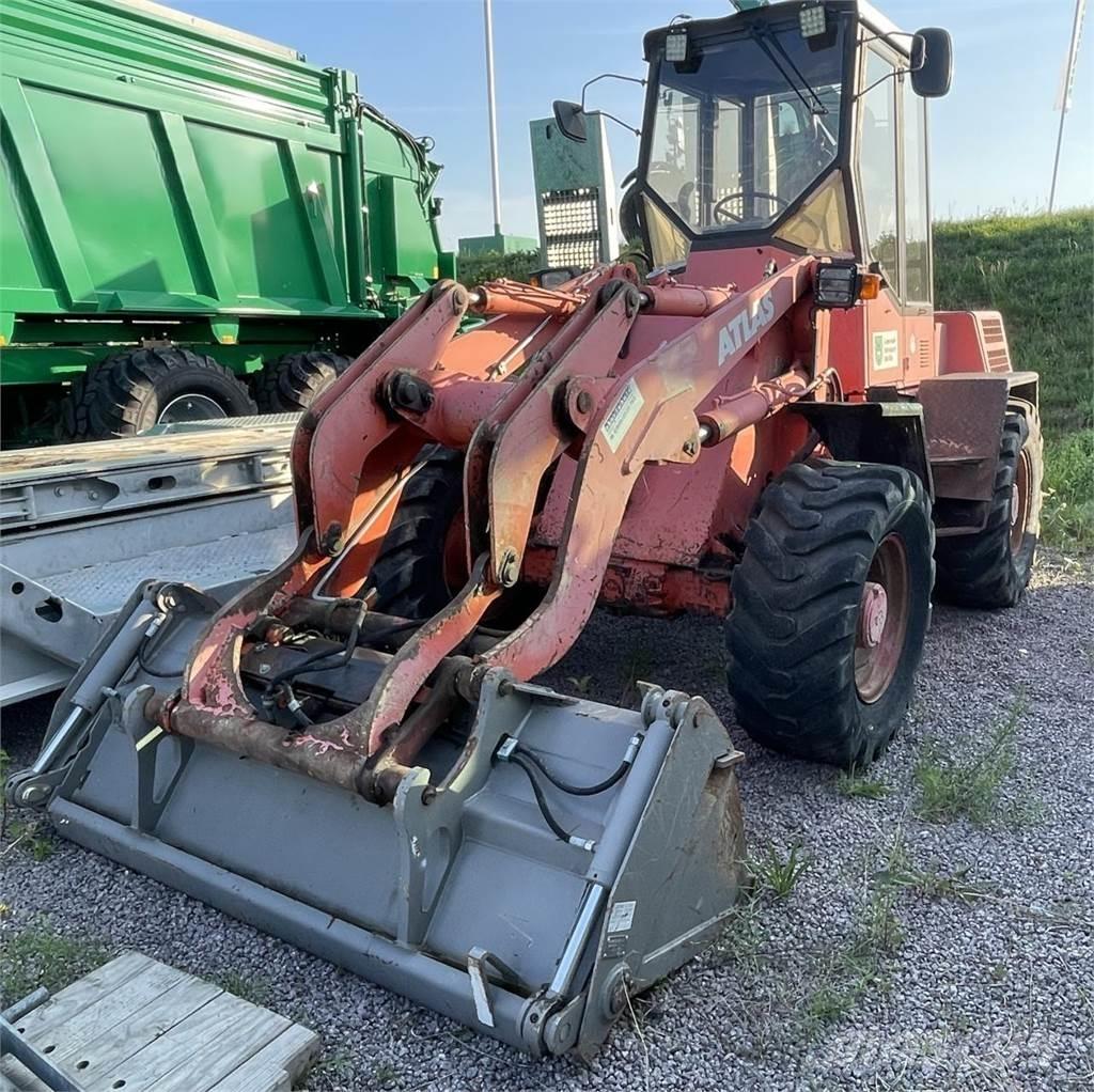 Atlas 72 E Chargeuse sur pneus