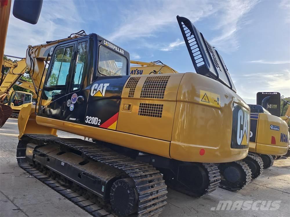 CAT 320 D 2 L Pelle sur chenilles