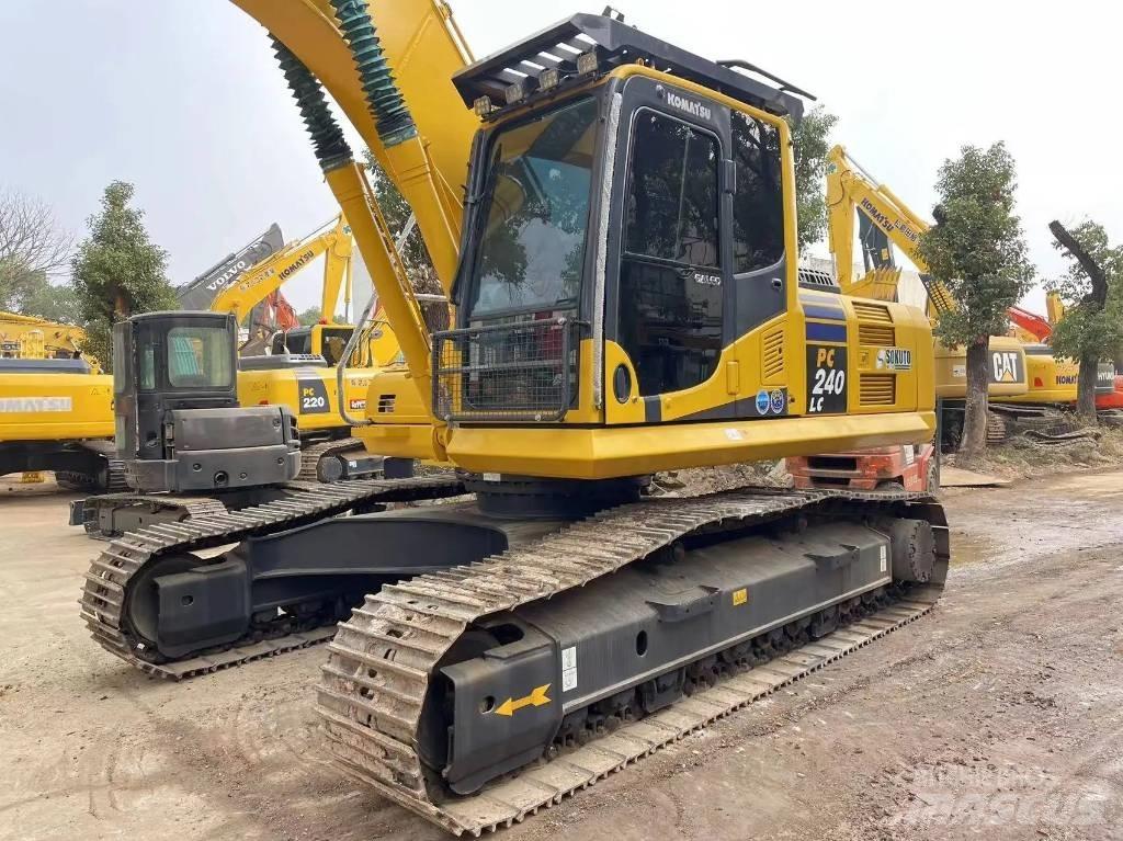Komatsu PC240-8 Pelle sur chenilles