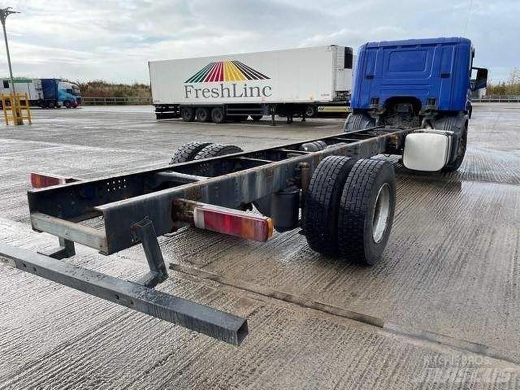 Scania P 230 Châssis cabine